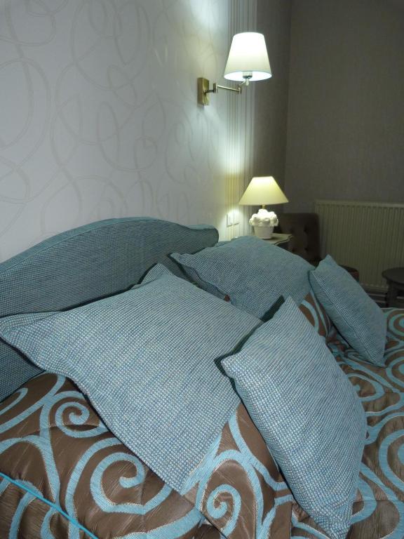 Hotel Le Gue Du Holme Saint-Quentin-sur-le-Homme Room photo