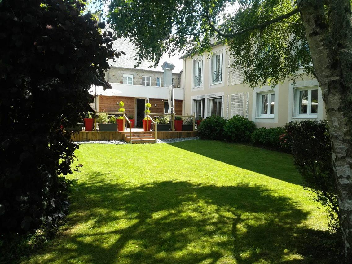 Hotel Le Gue Du Holme Saint-Quentin-sur-le-Homme Exterior photo