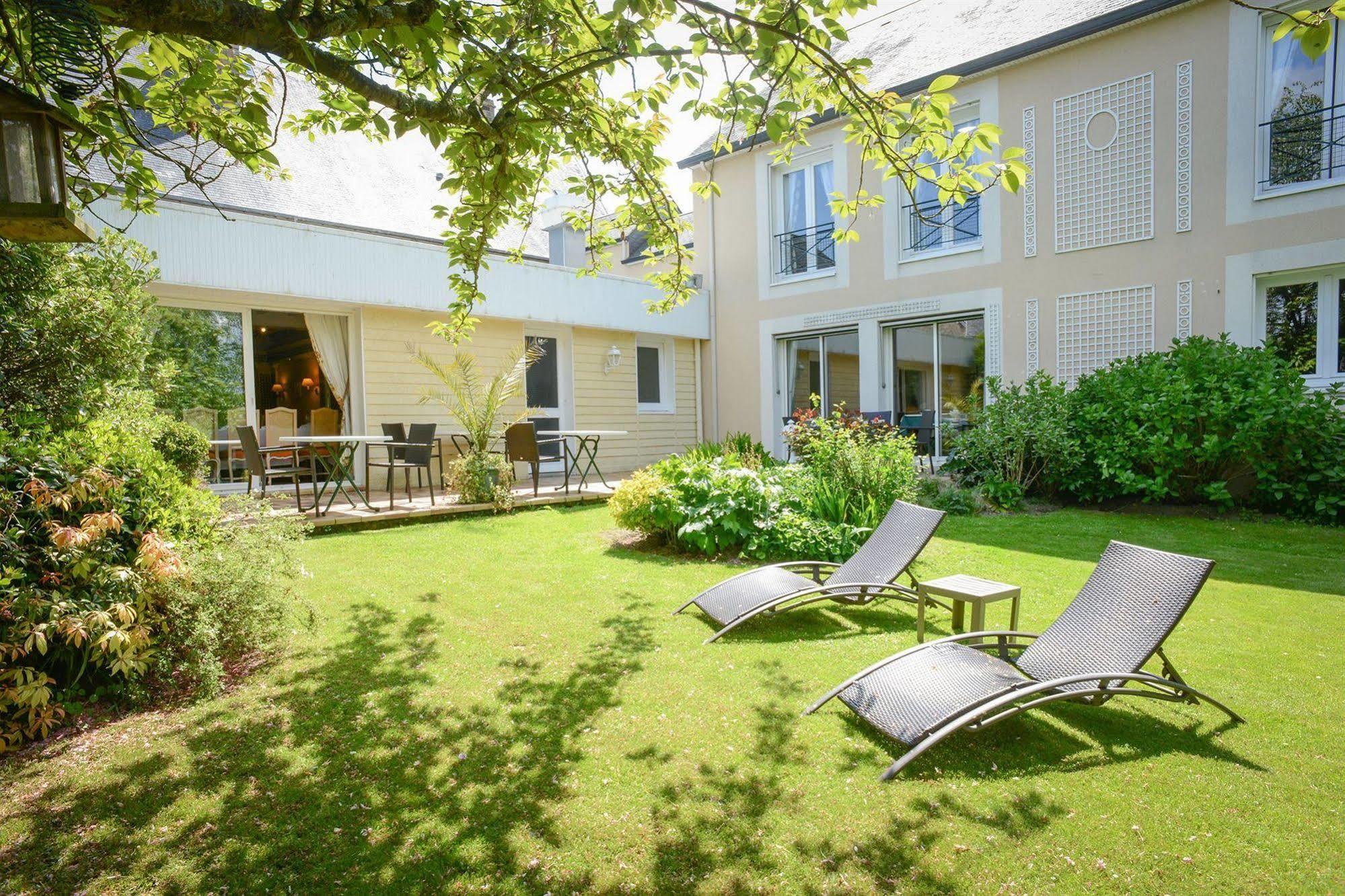 Hotel Le Gue Du Holme Saint-Quentin-sur-le-Homme Exterior photo